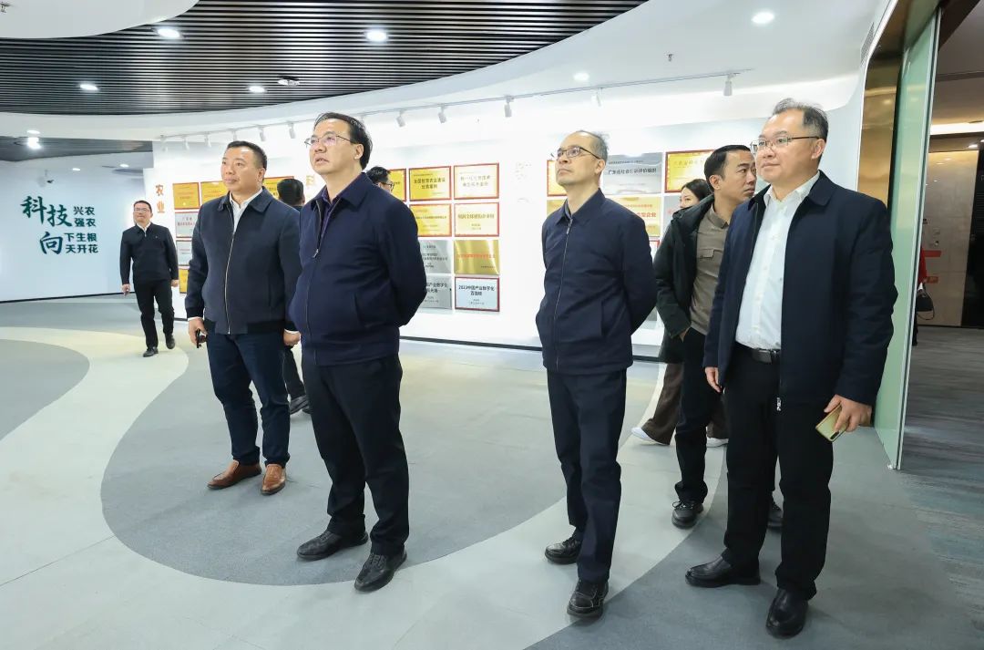 廣西壯族自治區(qū)黨委副秘書長郭忠志到訪豐農控股